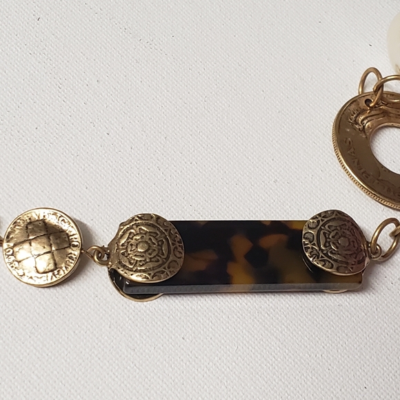 Chico's Necklace Long Statement Matte Gold Tone Chain Link Layering Chunky/Coins - Picture 5 of 15